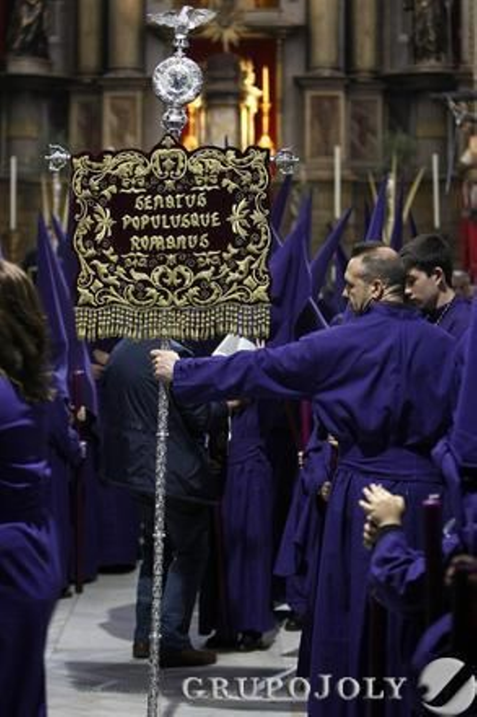 La hermandad de Columna.   Foto: Jose Braza