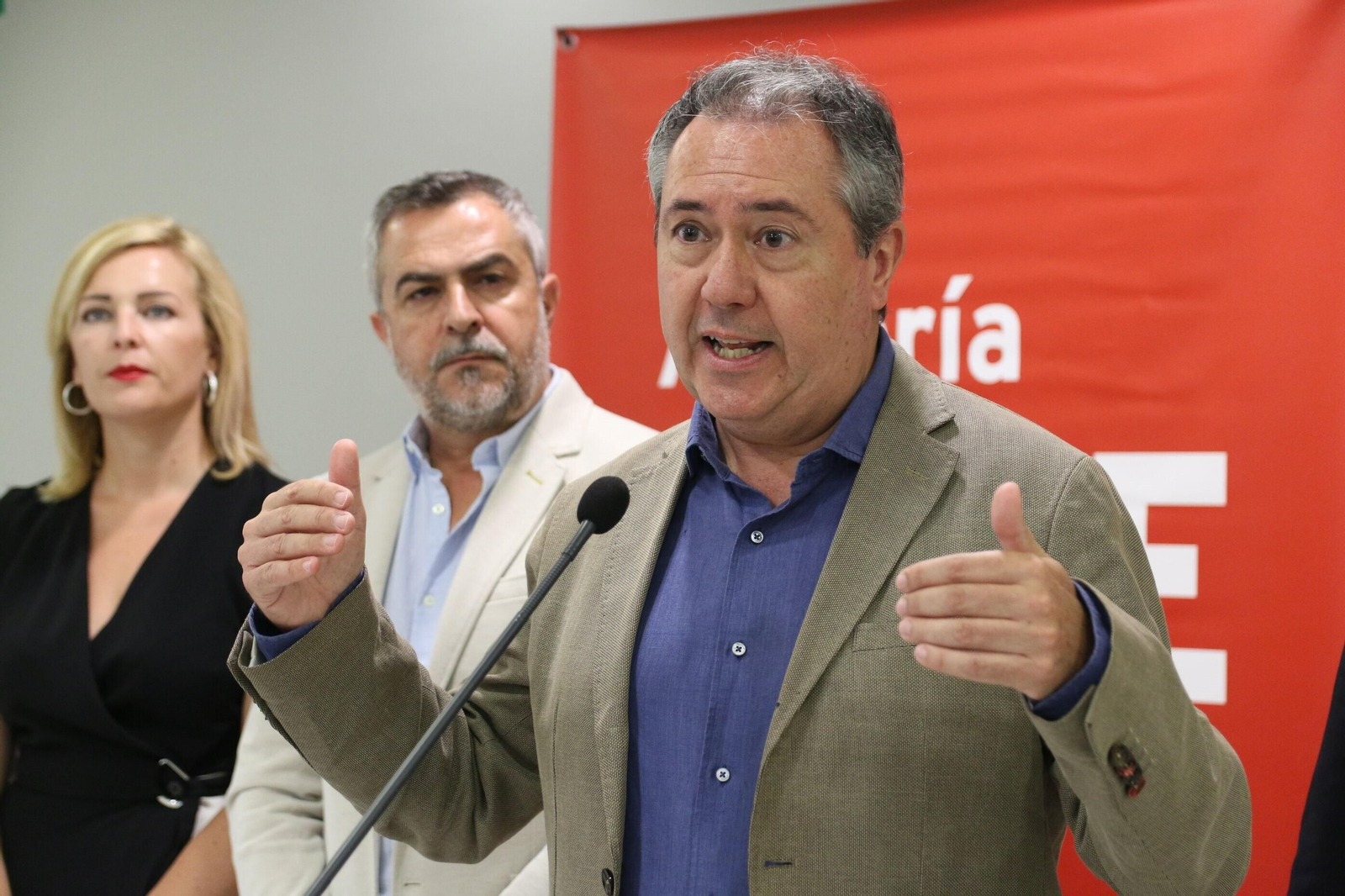 El secretario general del PSOE-A, Juan Espadas, en un acto reciente de su partido en Almería.