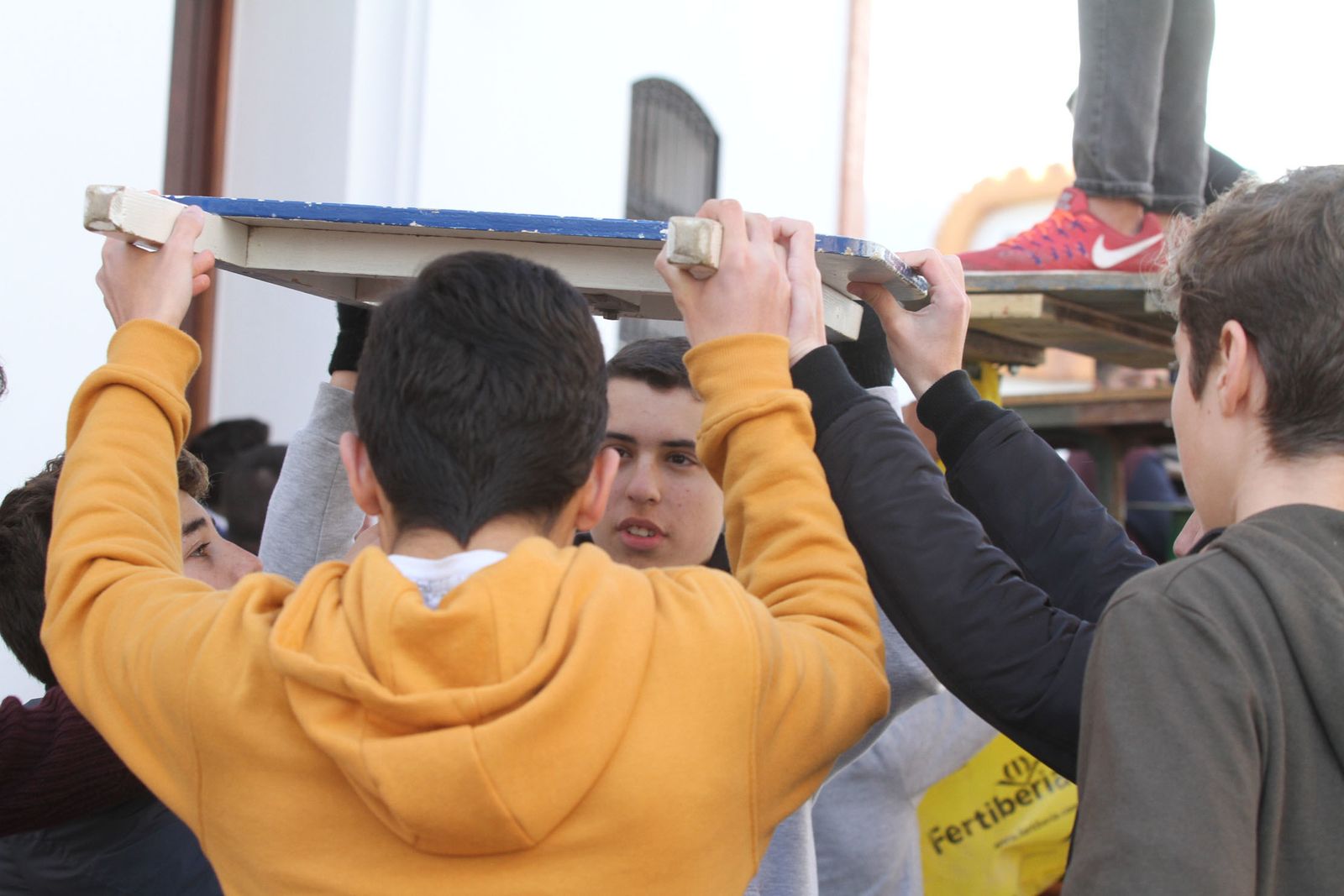 Imágenes de las tiradas en honor a San Antonio Abad en Trigueros