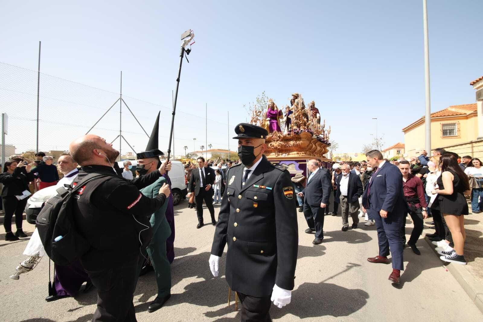 La hermandad de Pasión, arropada por su barrio