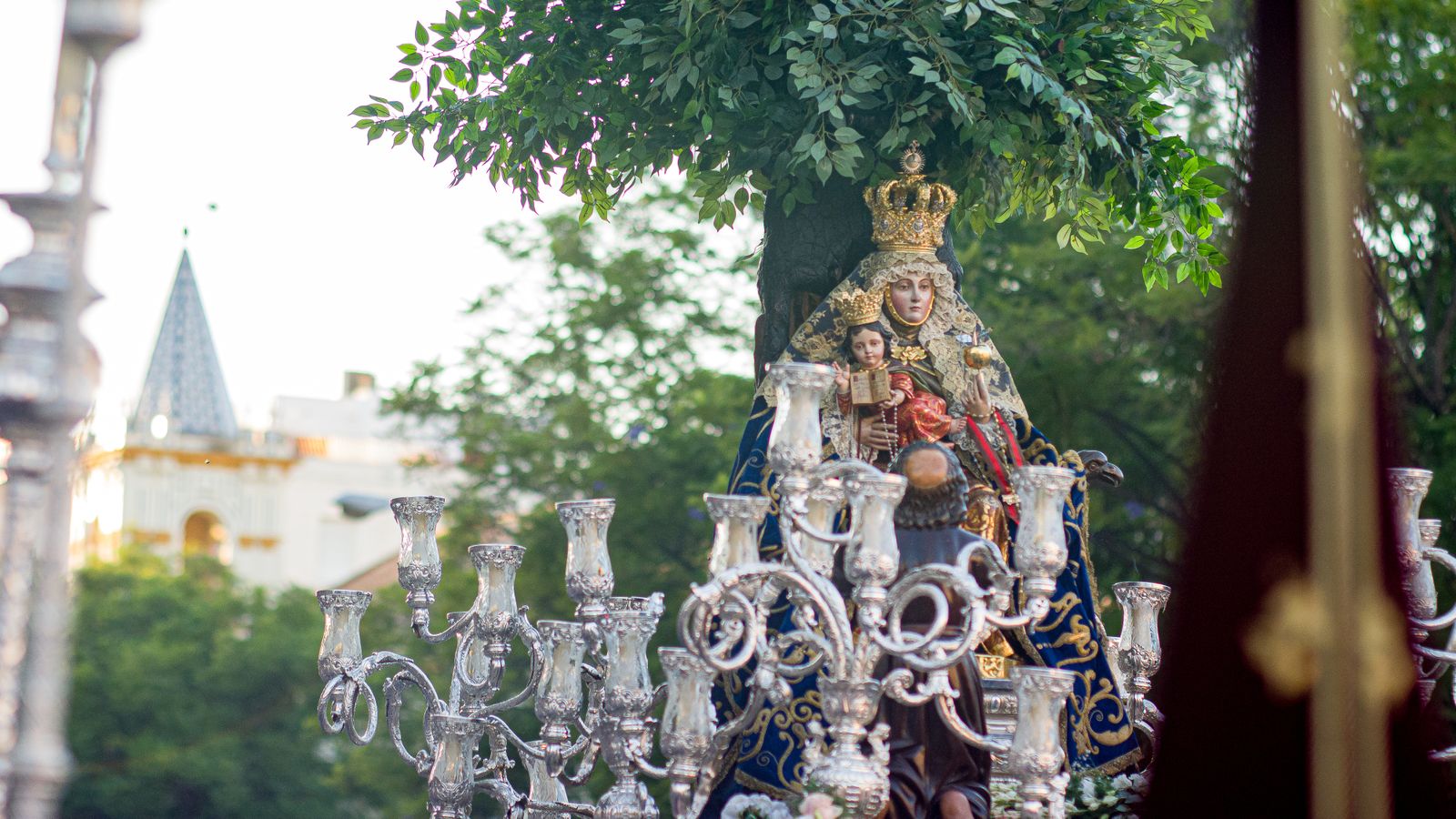 La procesión de la Virgen de Valvanera, en imágenes