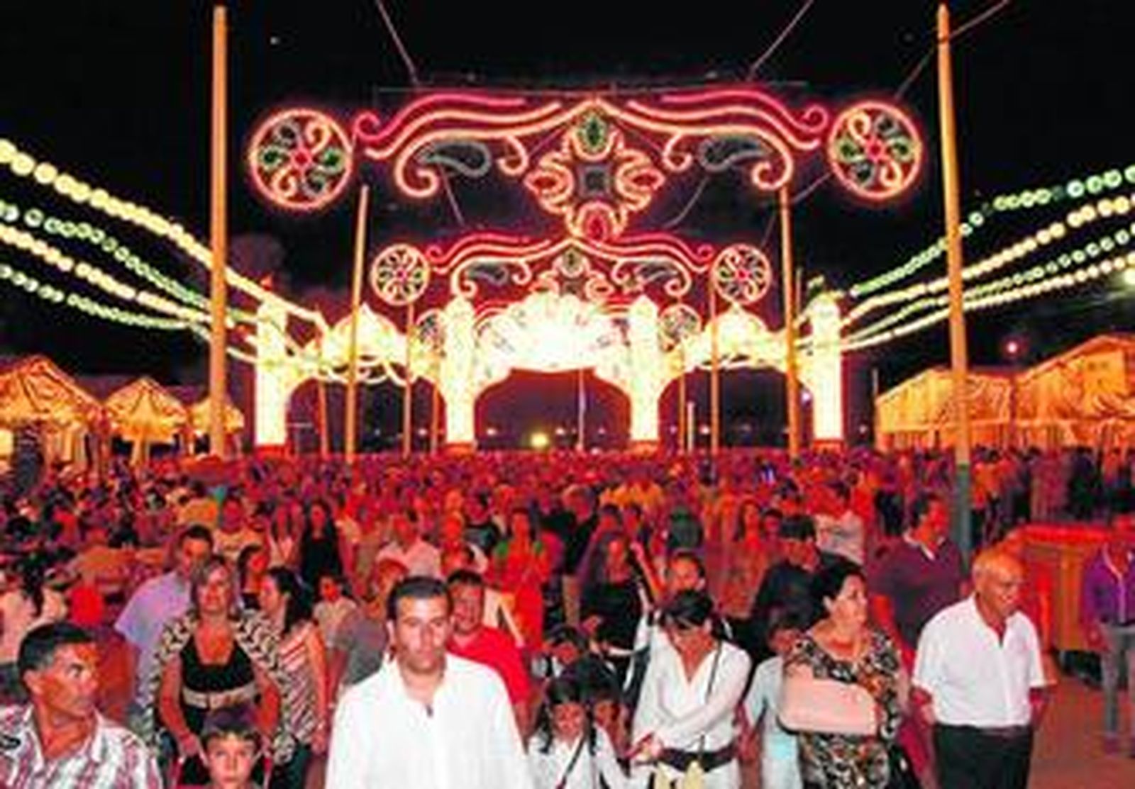 Miles de onubenses visitaron el recinto colombino el día de su inauguración.