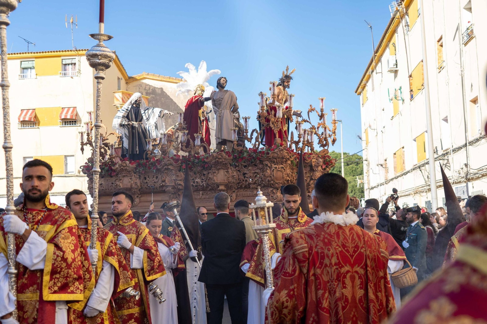 Martes Santo: Imágenes de la procesión de La Sentencia