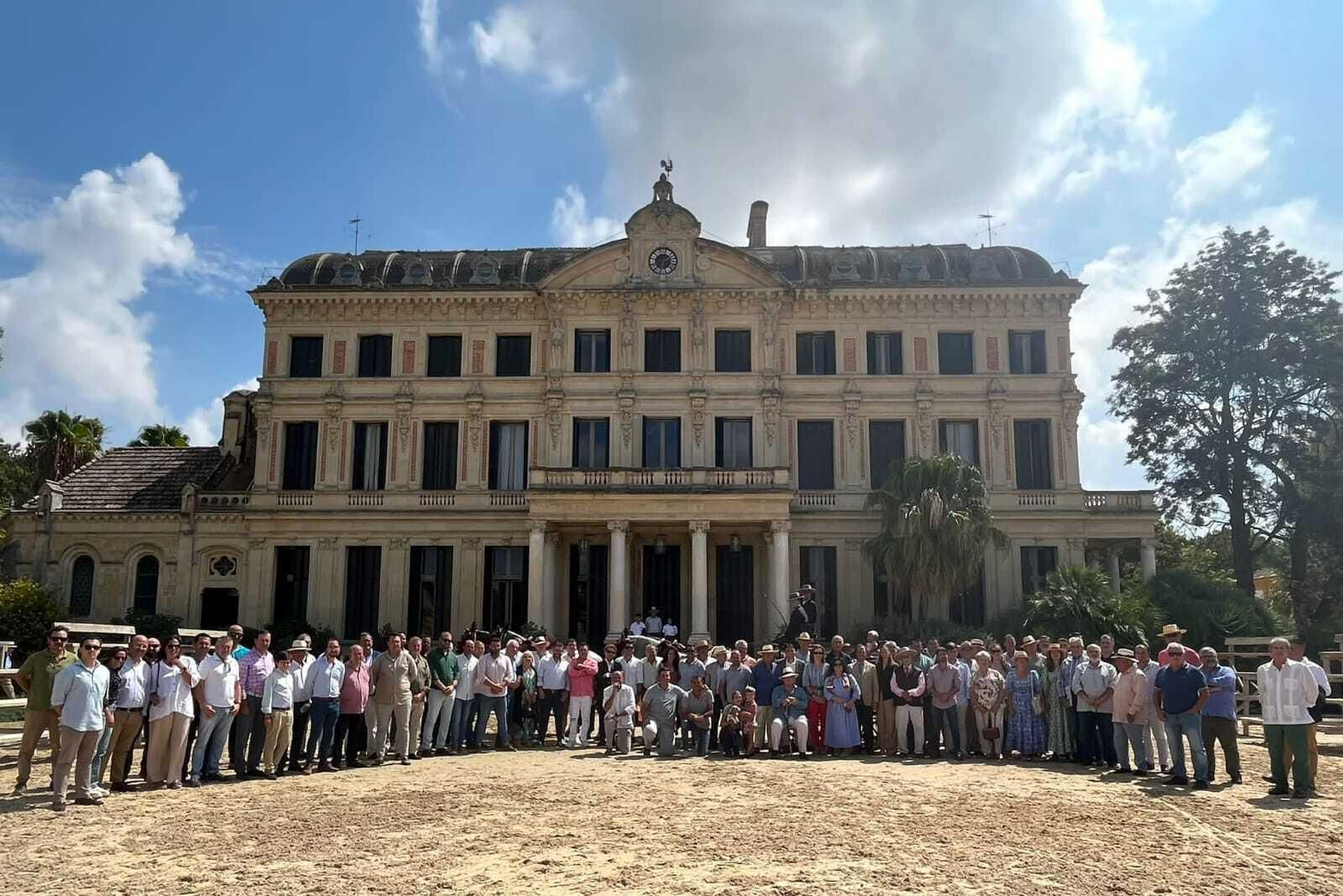 Más de doscientos asistentes al encuentro de caleseras celebrado en Jerez.
