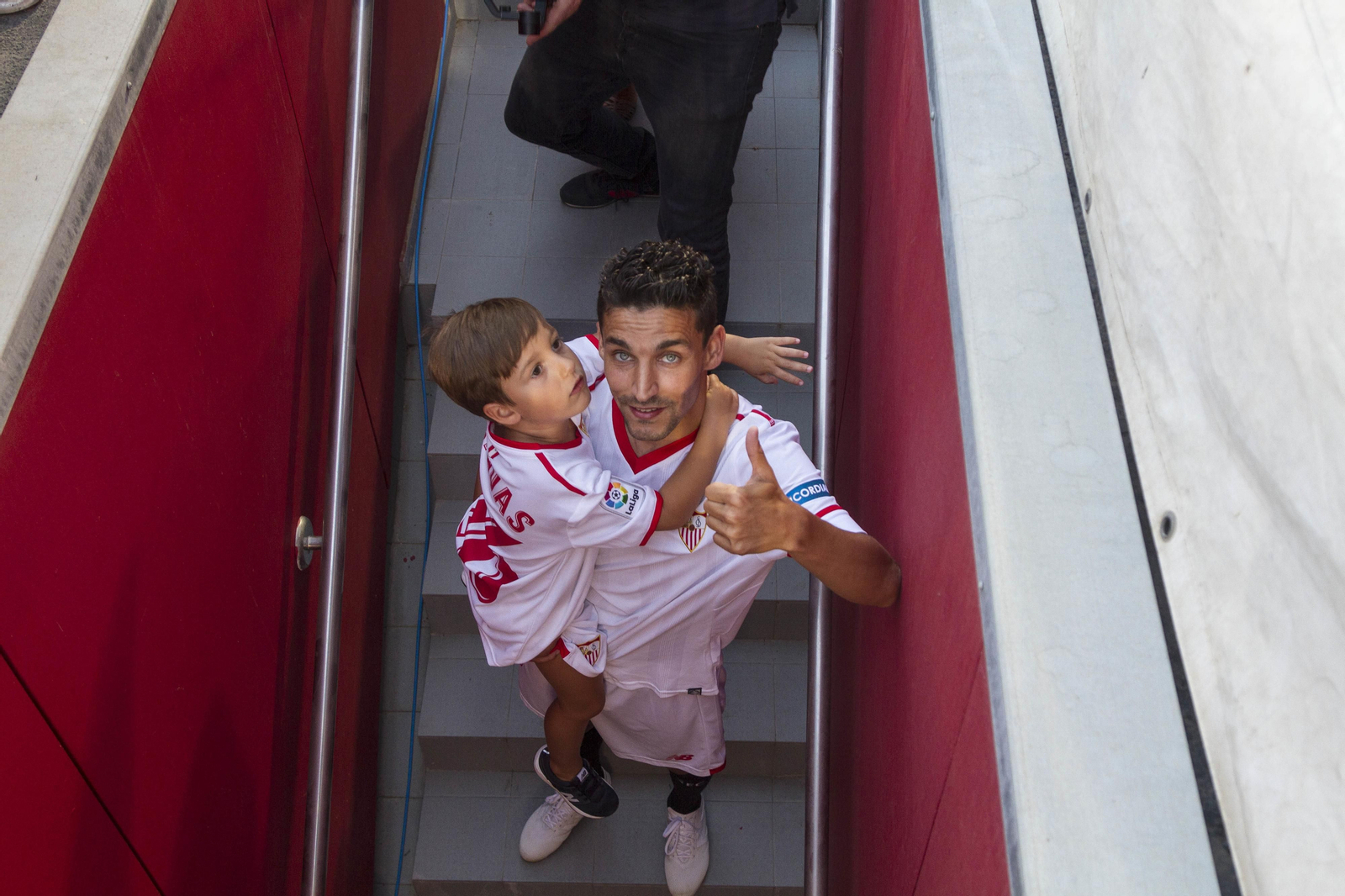 La presentación de Jesús Navas, en imágenes
