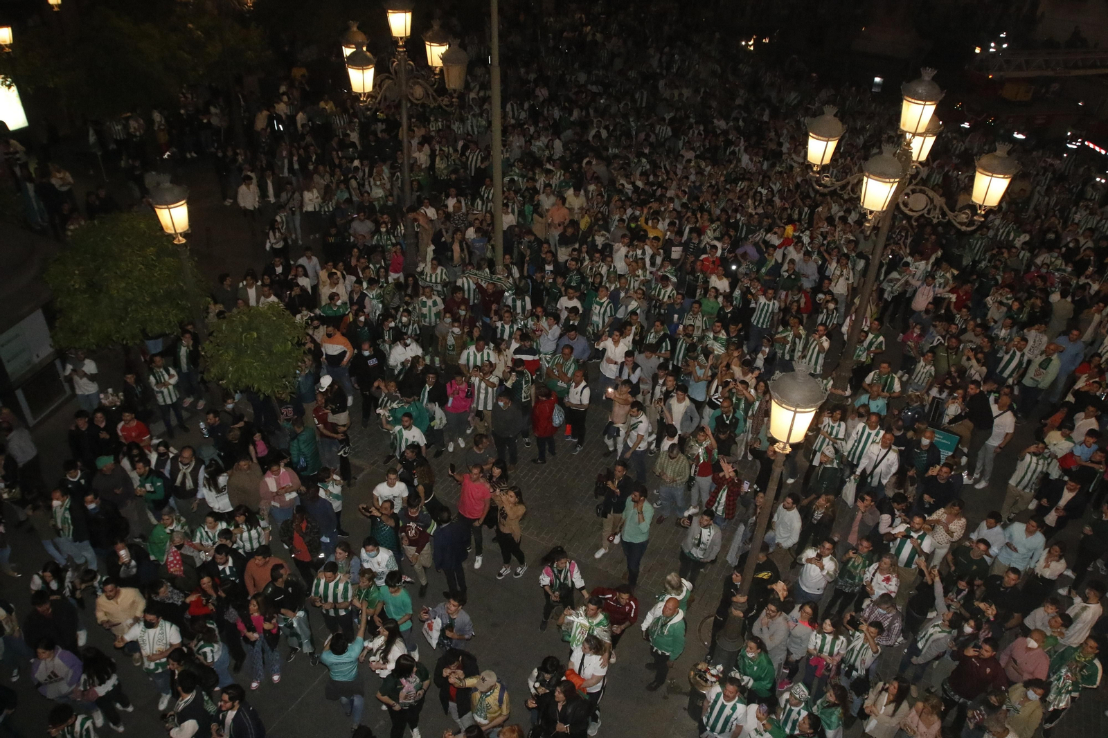 La celebración del ascenso del Córdoba CF en Las Tendillas, en imágenes