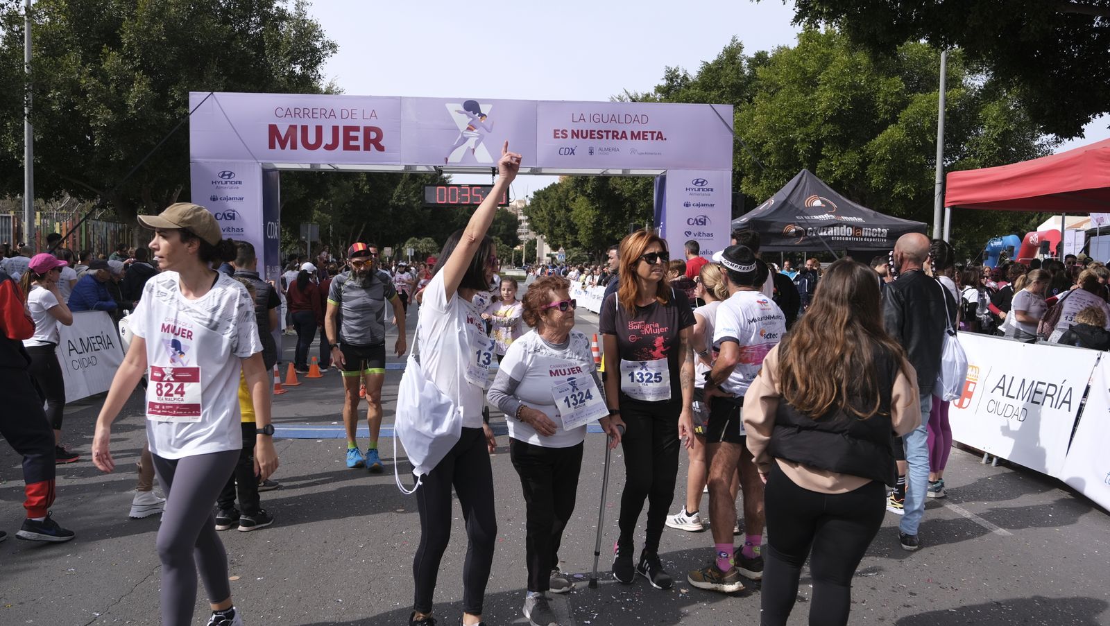 Imágenes de la Carrera de la Mujer 2023 en Almería