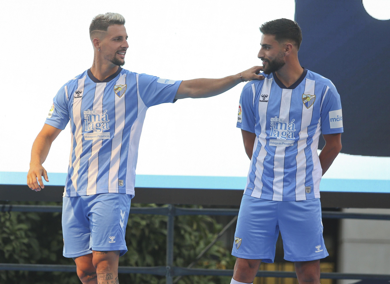 Las camisetas del Málaga CF toman el centro de la ciudad Las camisetas del Málaga CF toman el centro de la ciudad