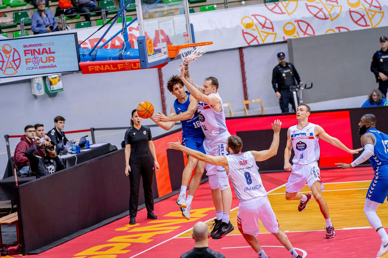 Las fotos del Obradoiro - Betis Baloncesto