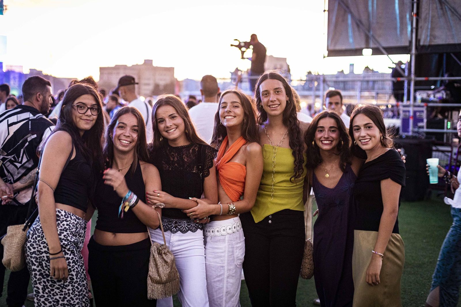 Búscate en el concierto de Omar Montes, Melqui, Ptazeta y Envi en Cádiz