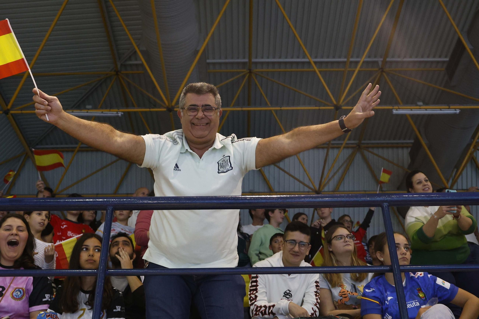 Búscate durante el España - Croacia de balonmano en Algeciras