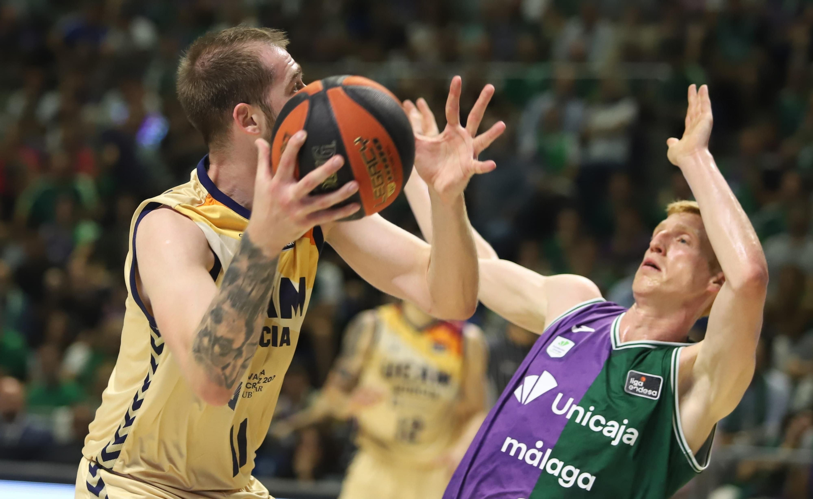 El quinto partido entre el Unicaja y el UCAM Murcia, en imágenes