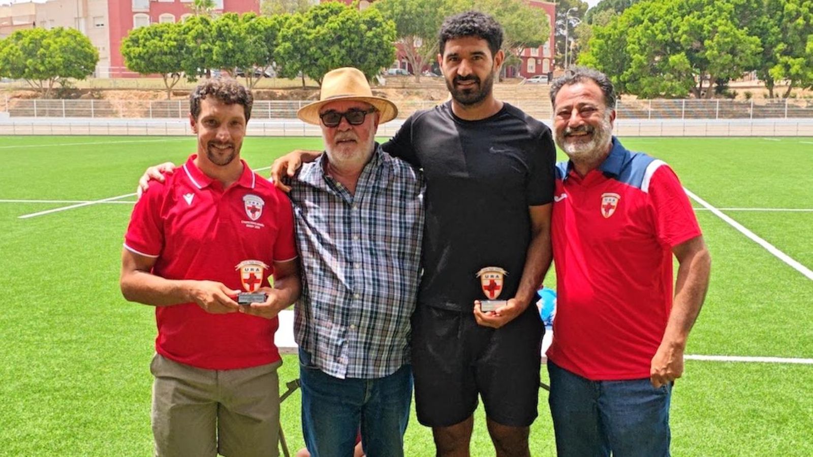 Hubo reconocimientos individuales a técnicos y delegados del club. Hubo reconocimientos individuales a técnicos y delegados del club.