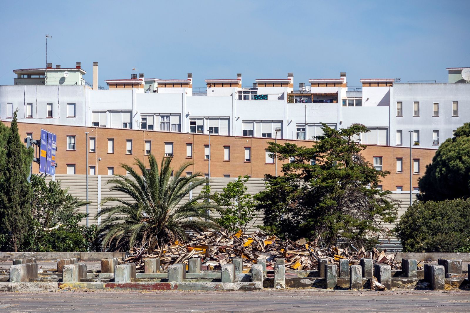 Terrenos de la antigua Delphi, frente a la barriada Río San PEdro