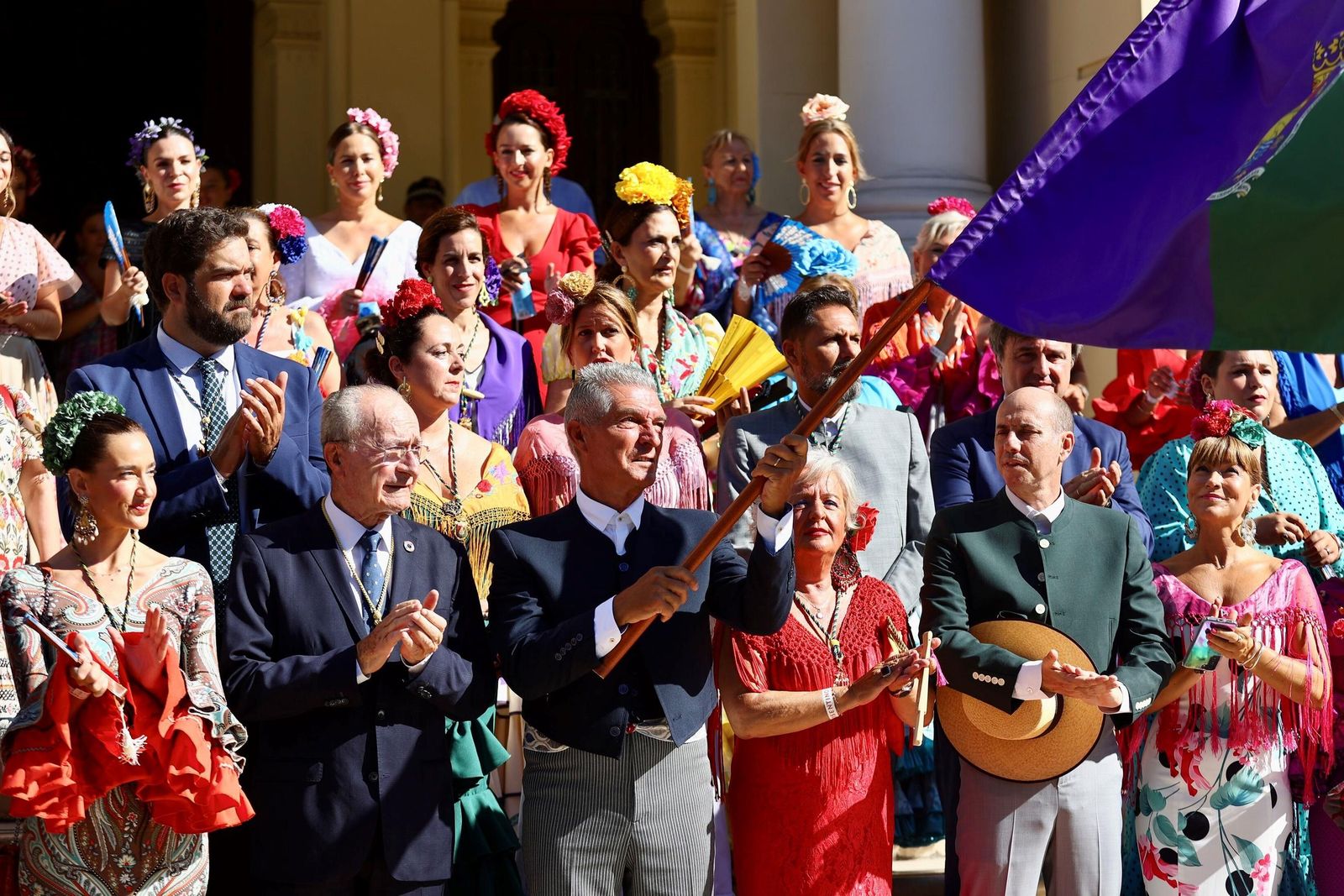 La salida de la Romería de la Feria de Málaga, rumbo al Santuario de la Victoria, en fotos