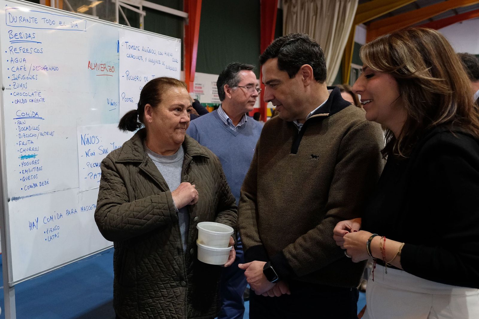 El presidente del Gobierno andaluz, Juanma Moreno, este domingo en Ronda (Málaga).