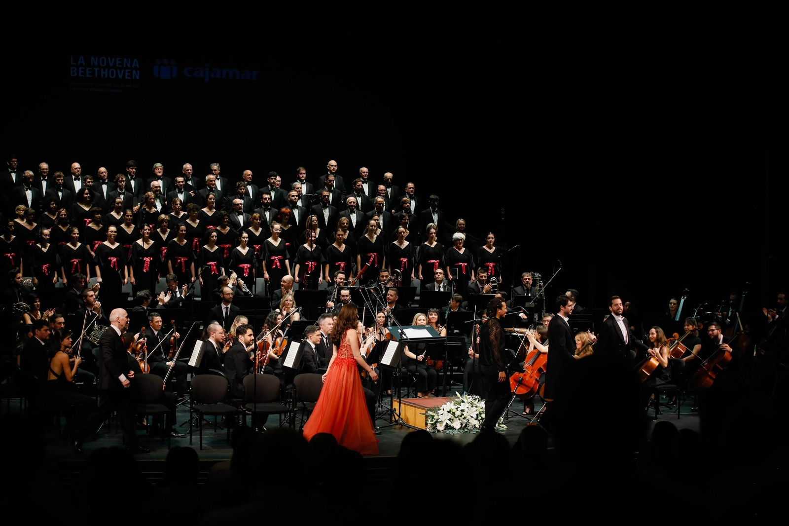 Imágenes de la novena Beethoven interpretado por la OCAL y Orfeón para Cajamar