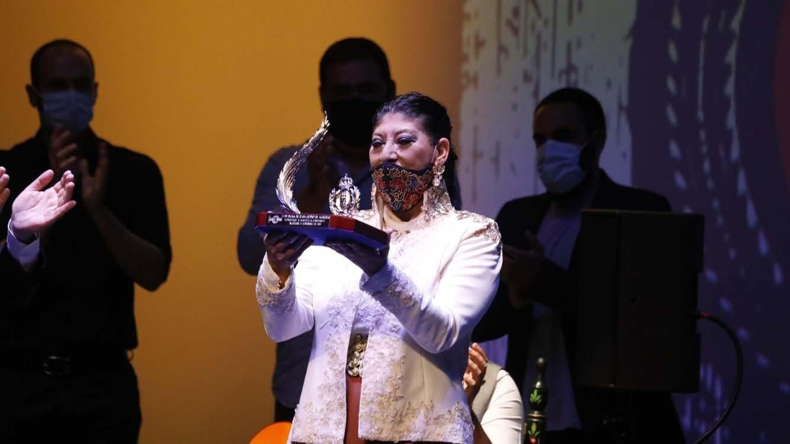 Las fotos de la entrega de la Palma de Plata a Manuela Carrasco