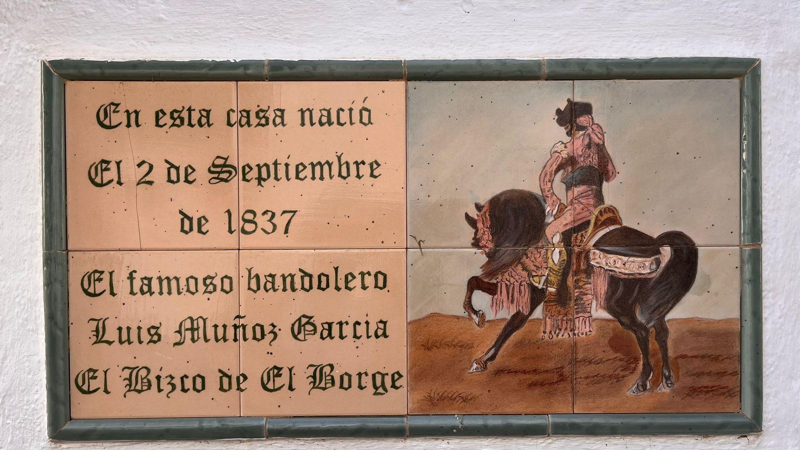 Placa conmemorativa de la que fue la casa de El Bizco