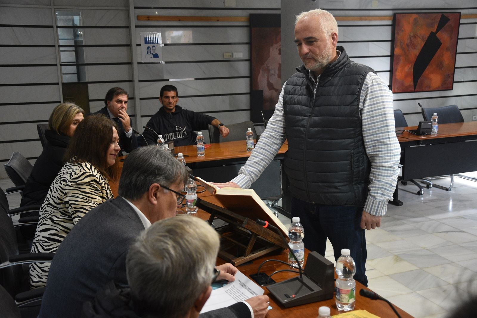 Rafael Pérez toma posesión como nuevo concejal en Punta Umbría.