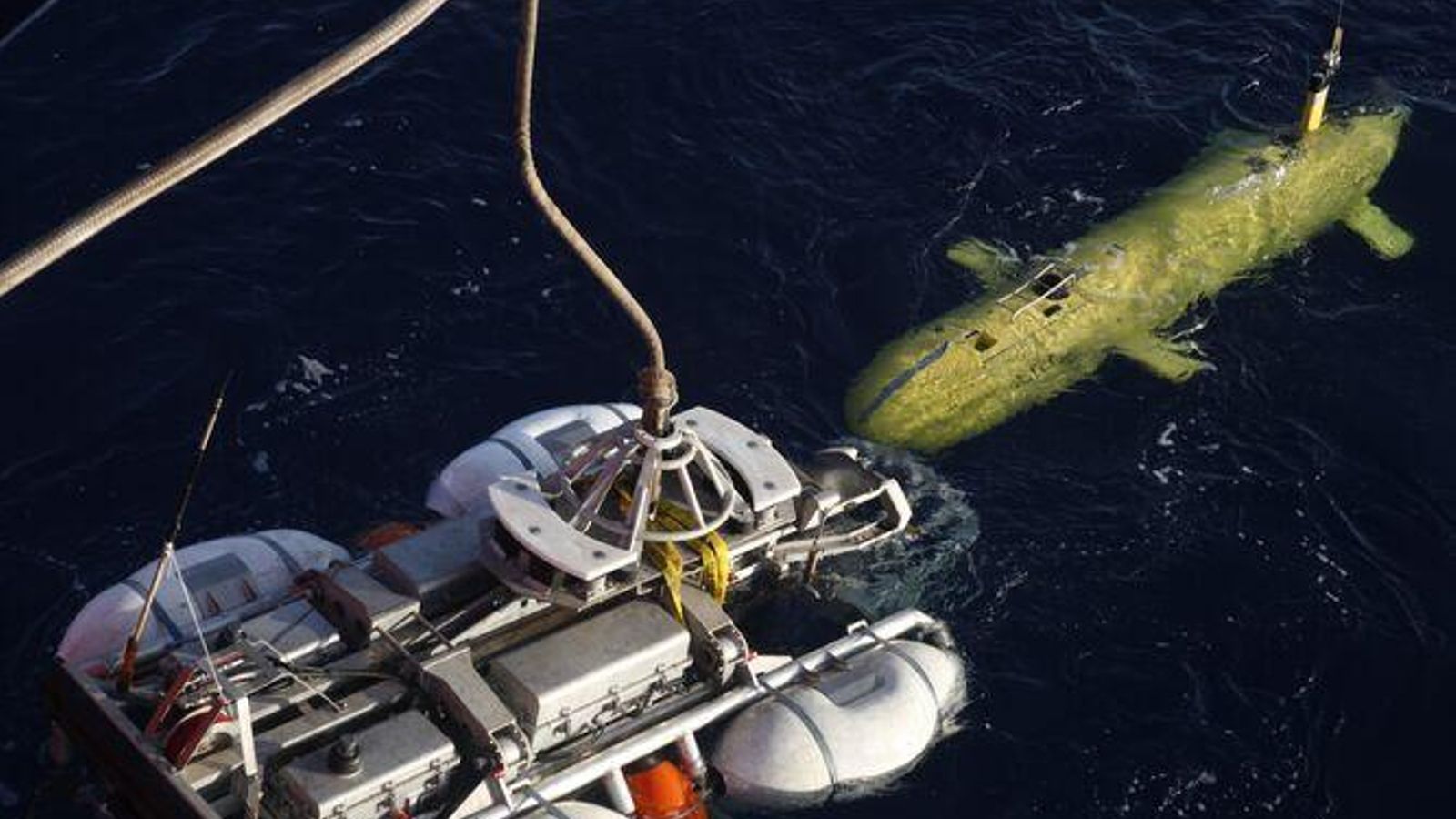 Vehículo Submarino Autónomo (AUV) IdefX (IFREMER, Francia). Uno de los aparatos empleados para obtener el relieve tridimensional de la falla