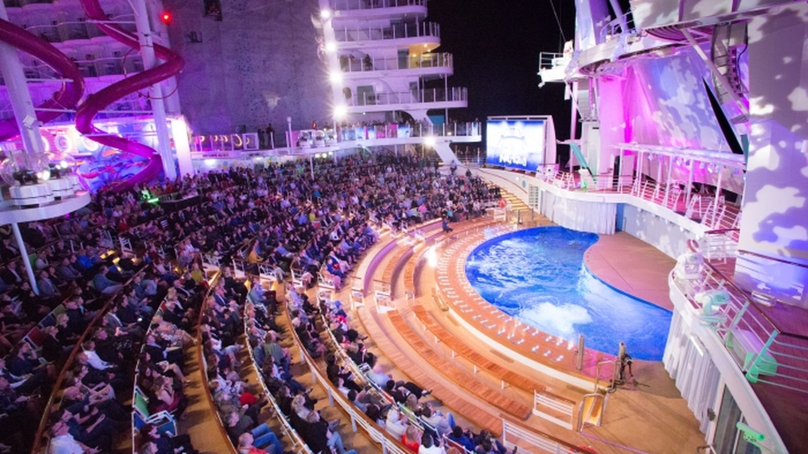 Uno de los grandes espacios para el ocio con los que cuenta este gigantesco crucero