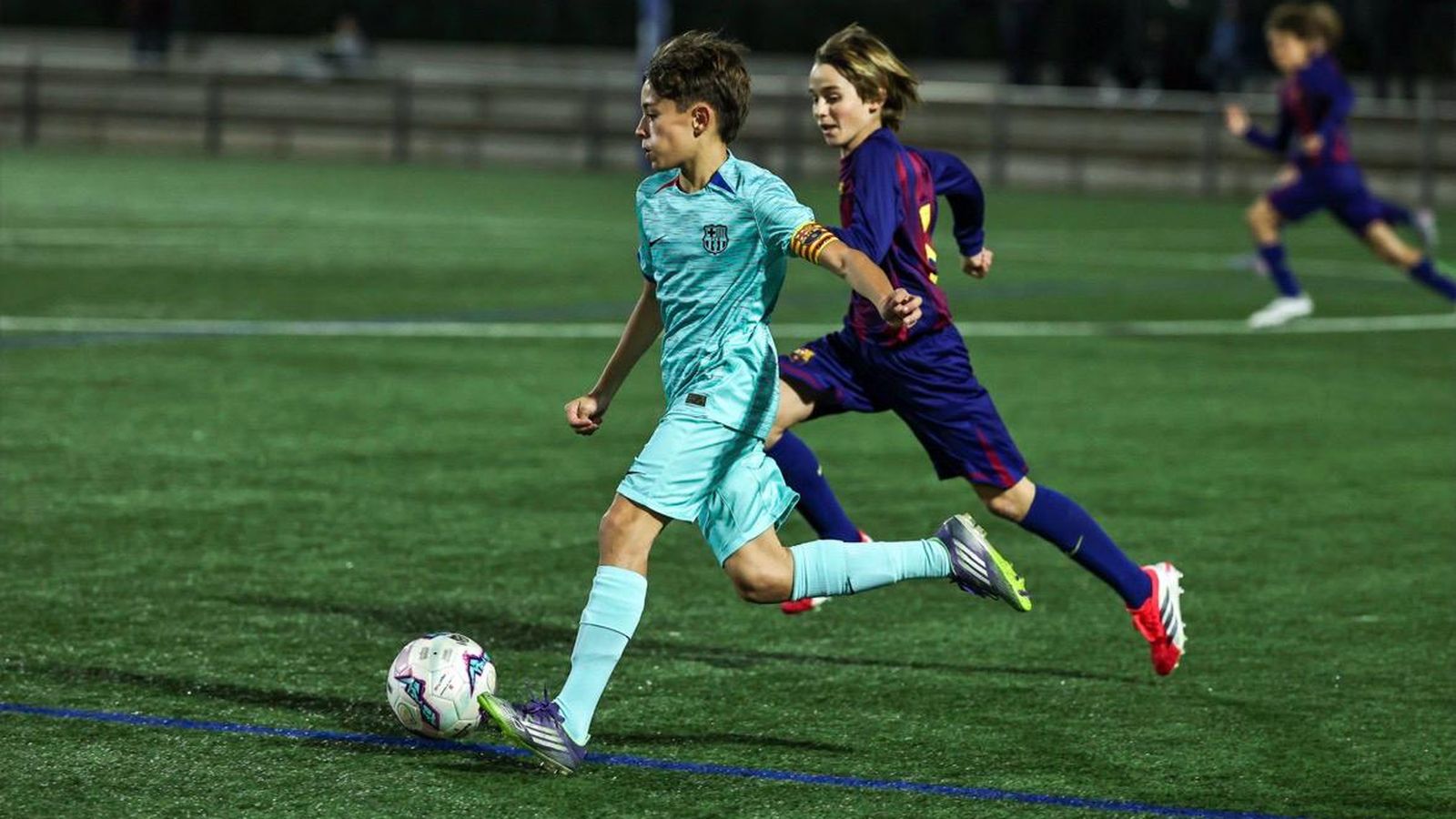 Un partido con el FC Barcelona en el torneo de La Masía.