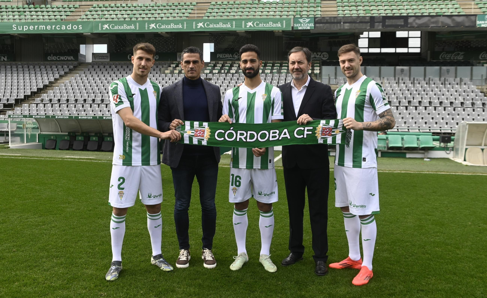 Las mejores fotos de la presentación de Corbo, Pedro Ortiz y Rubén Alves como nuevos jugadores del Córdoba CF