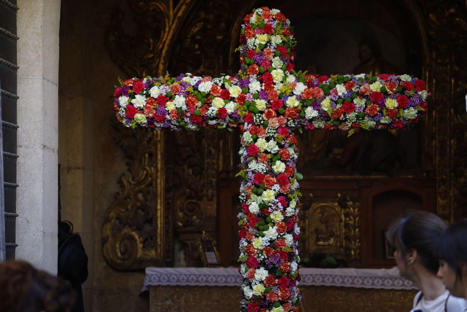 Cruz de la Asociación de Vecinos Alcázar Viejo. Las Cruces ganadoras del concurso municipal de Córdoba 2024, en imágenes
