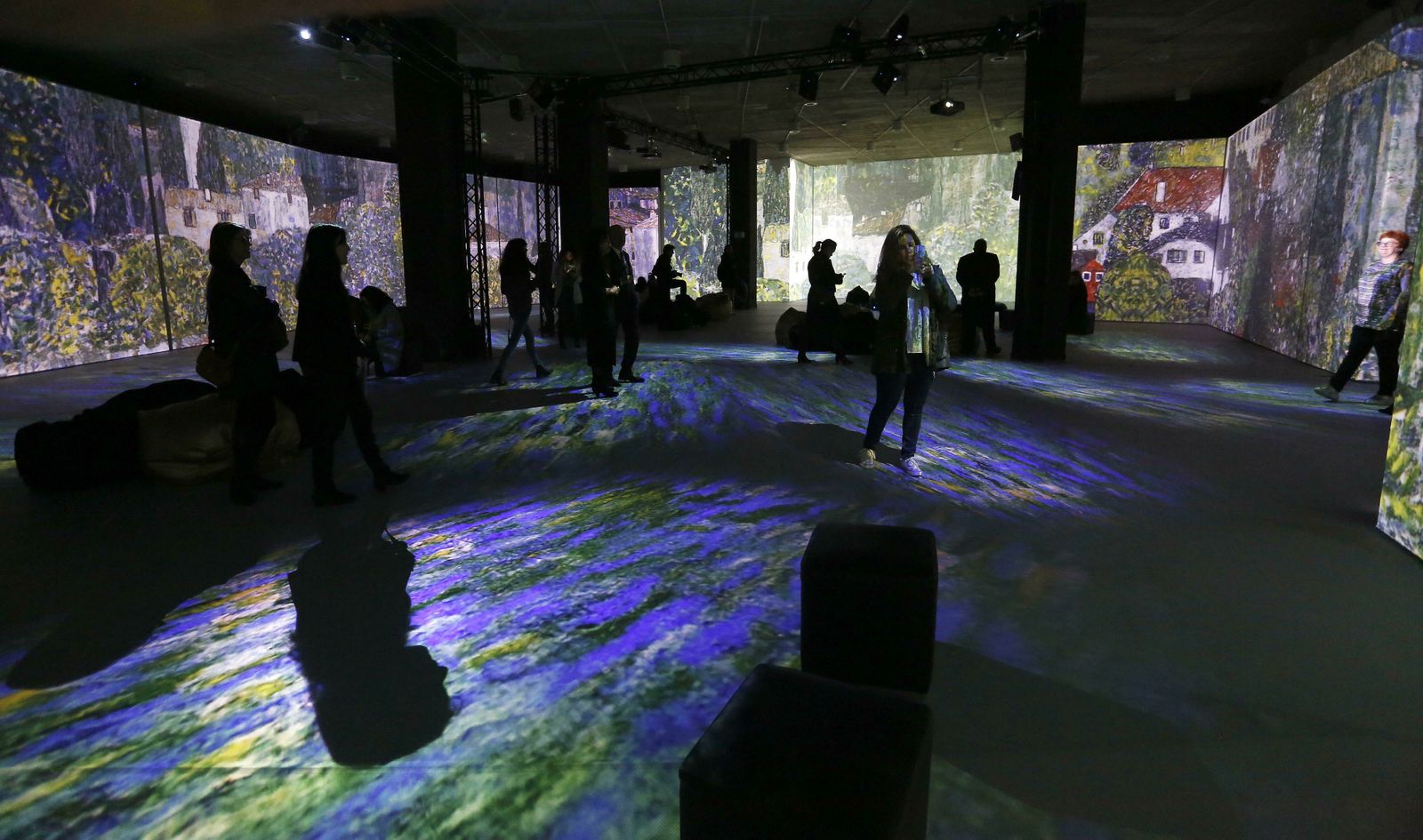 Fotos de la exposición 'El Oro de Klimt' en el Muelle Uno