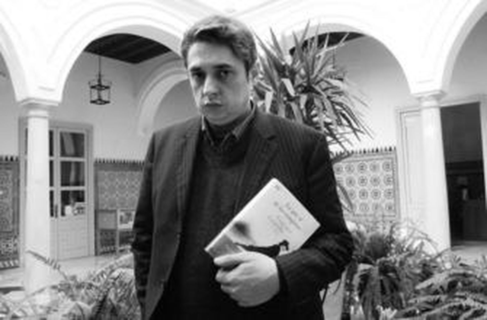 Eva Díaz Pérez y Francisco Casavella presentaron sus novelas ayer en la Fundación José Manuel Lara.