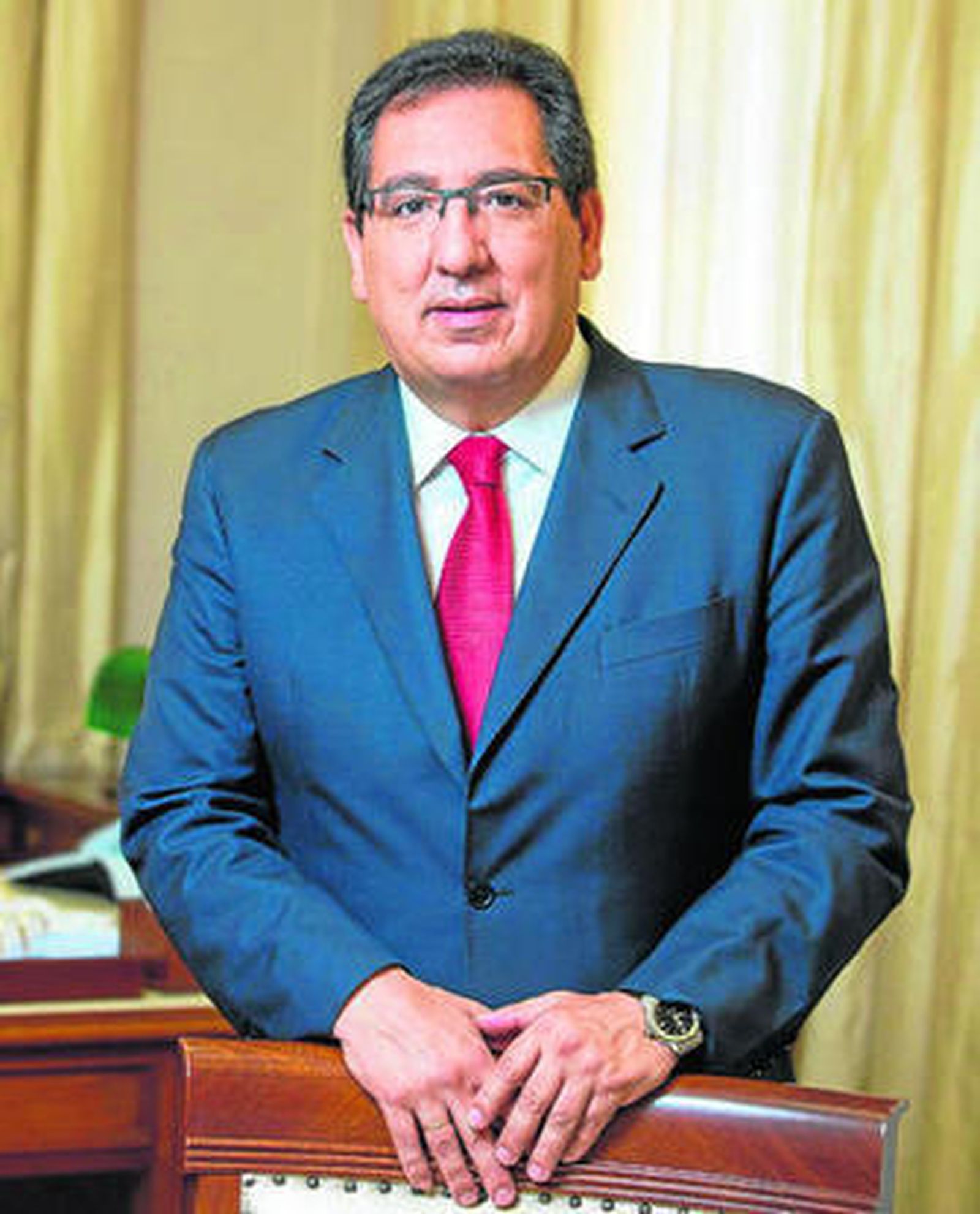 Antonio Pulido, en su despacho de la sede de la Fundación Cajasol.