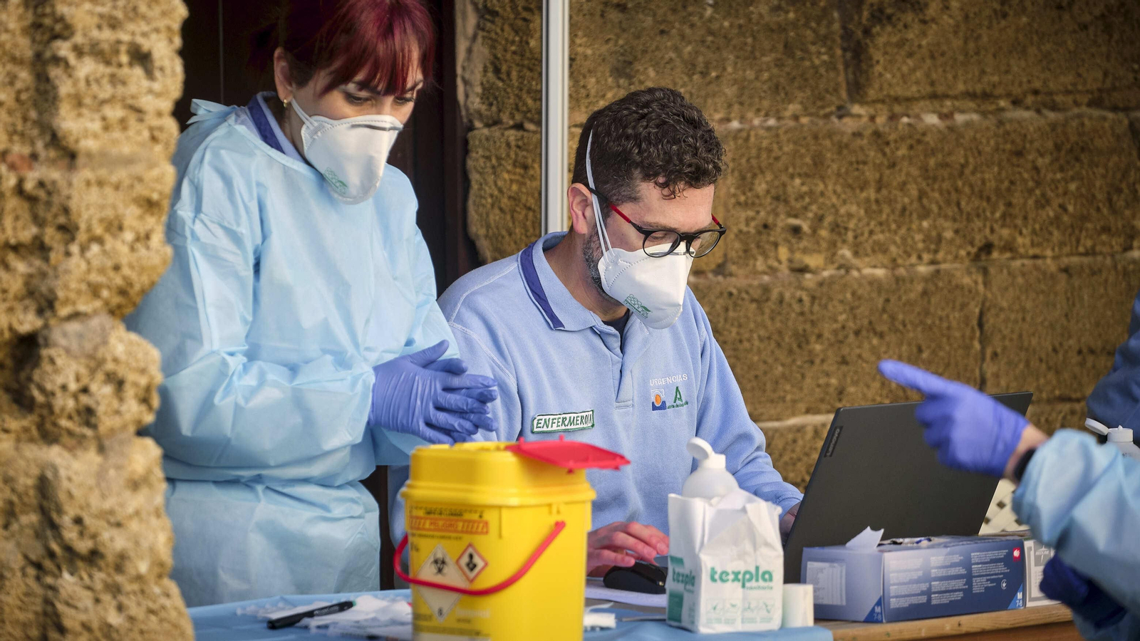 Primeros gaditanos mayores de 80 años, no ingresados en residencias de mayores, que han recibido la vacuna contra el Covid-19