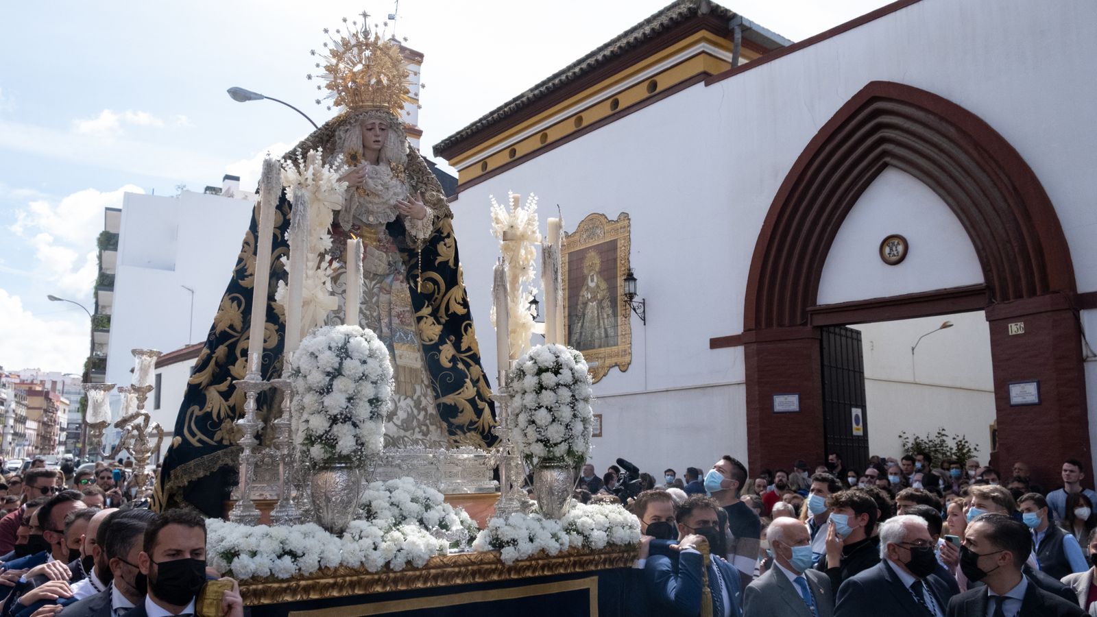 El traslado de la Estrella a su capilla, en imágenes