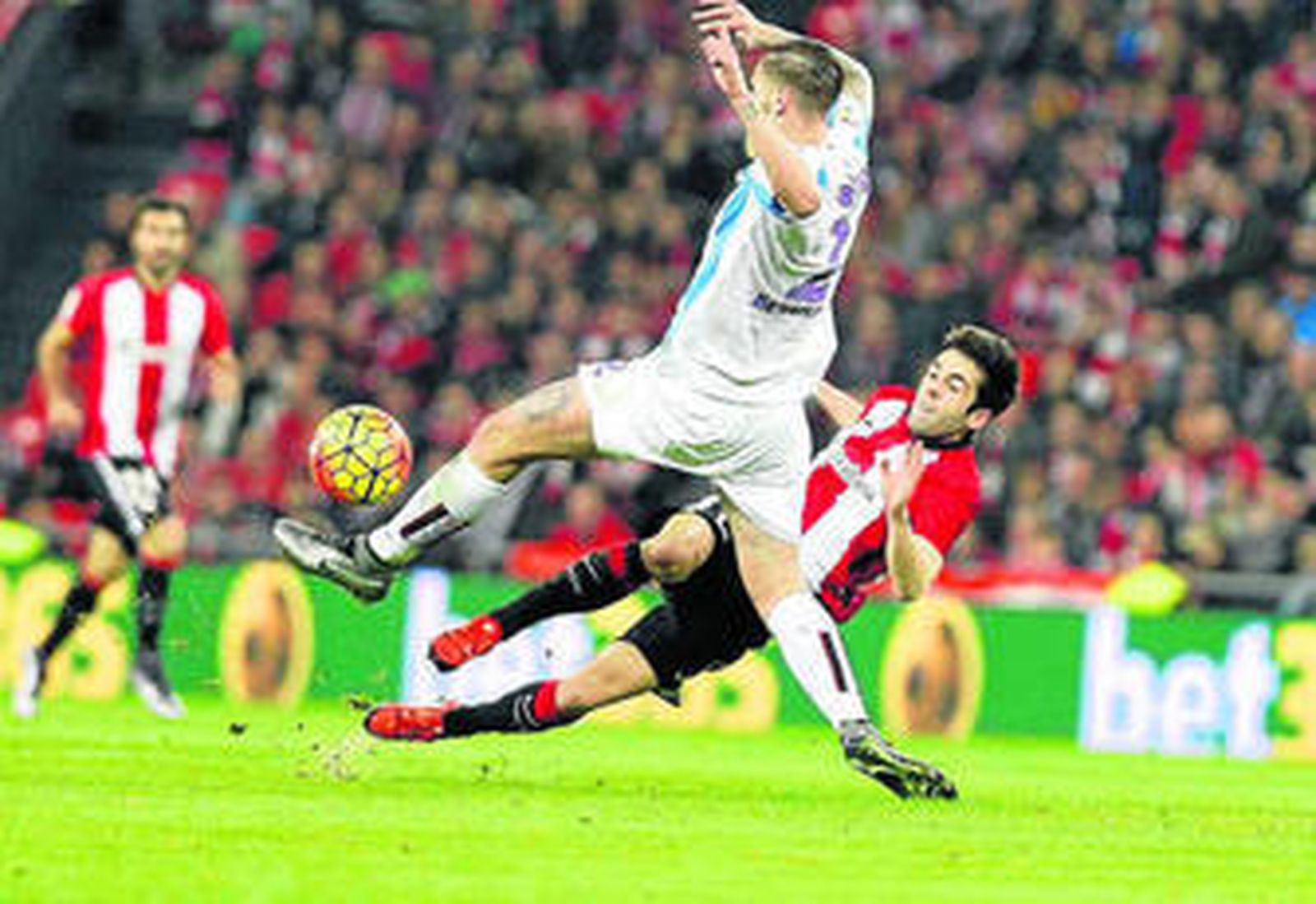 Albentosa intenta impedir al avance de Susaeta.