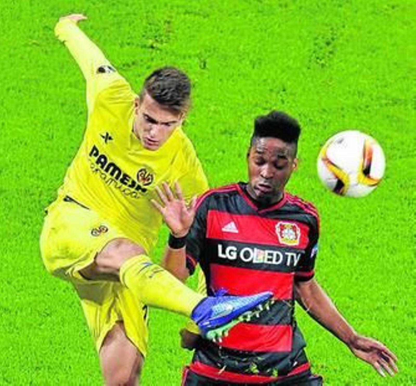 Denis Suárez despeja el balón delante de Wendell.