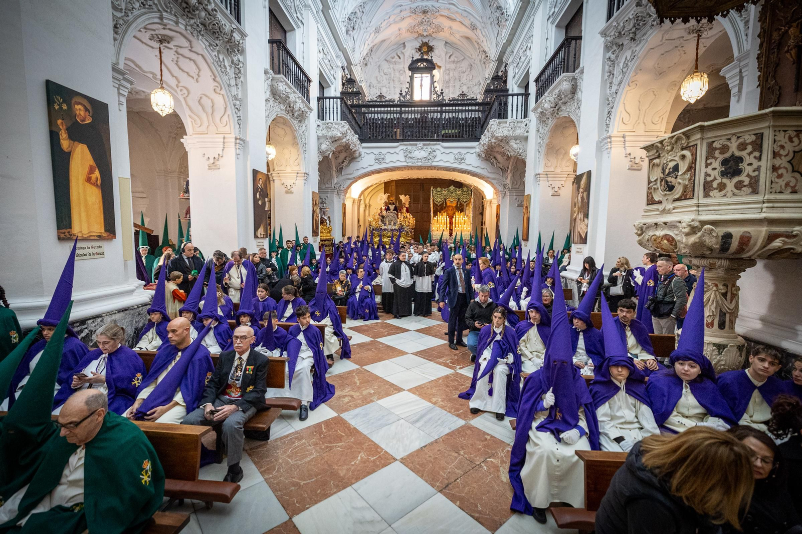 Las imágenes de la cofradía de Cigarreras en la Semana Santa de Cádiz de 2024