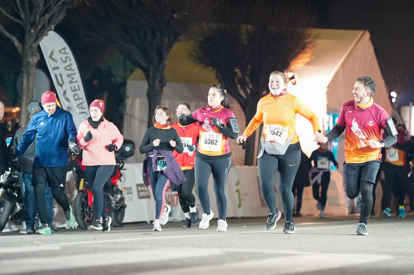 En imágenes: búscate en tu llegada a meta de la Carrera de San Antón 2026 (4)