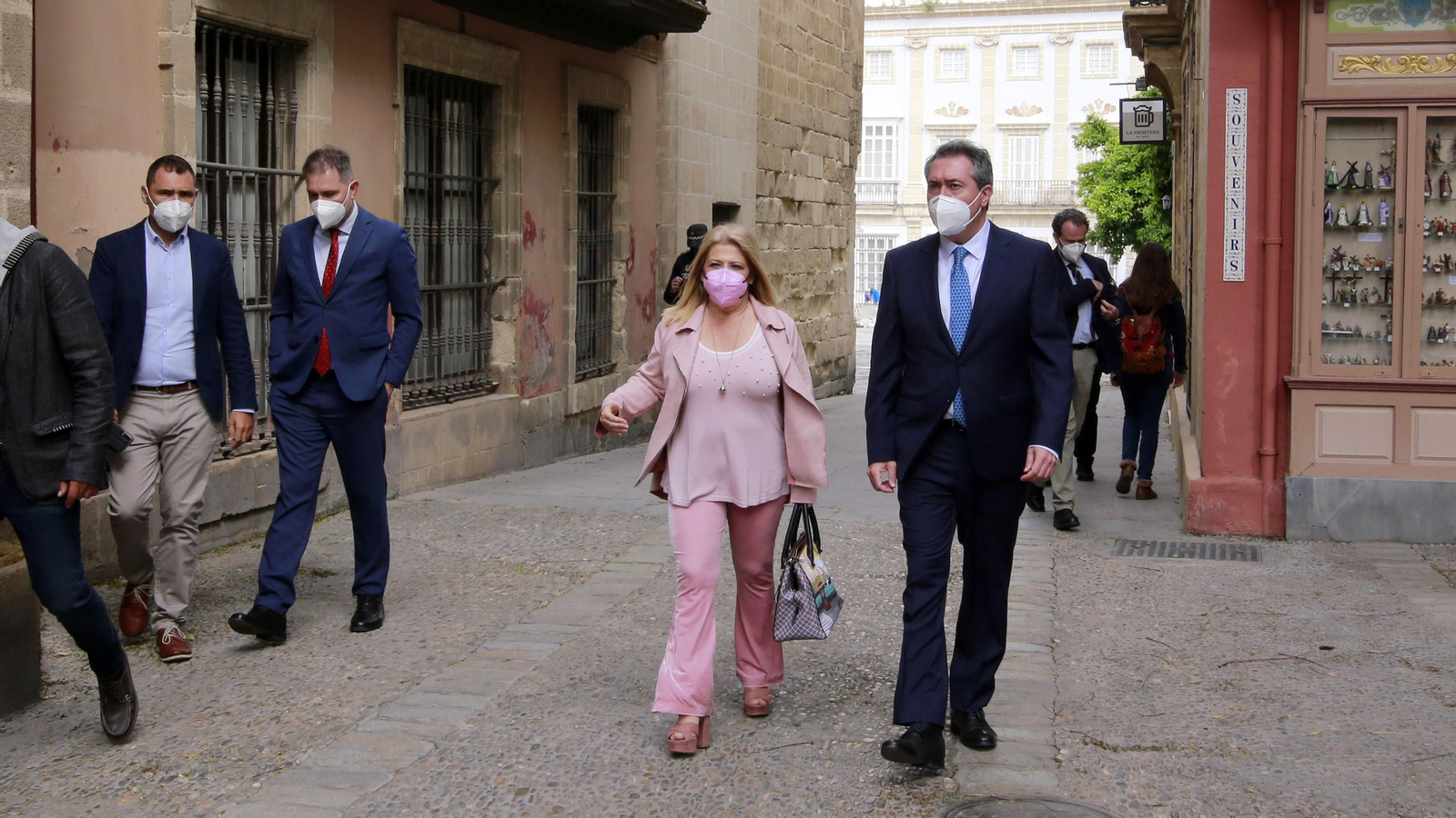 El alcalde de Sevilla, de visita institucional en Jerez