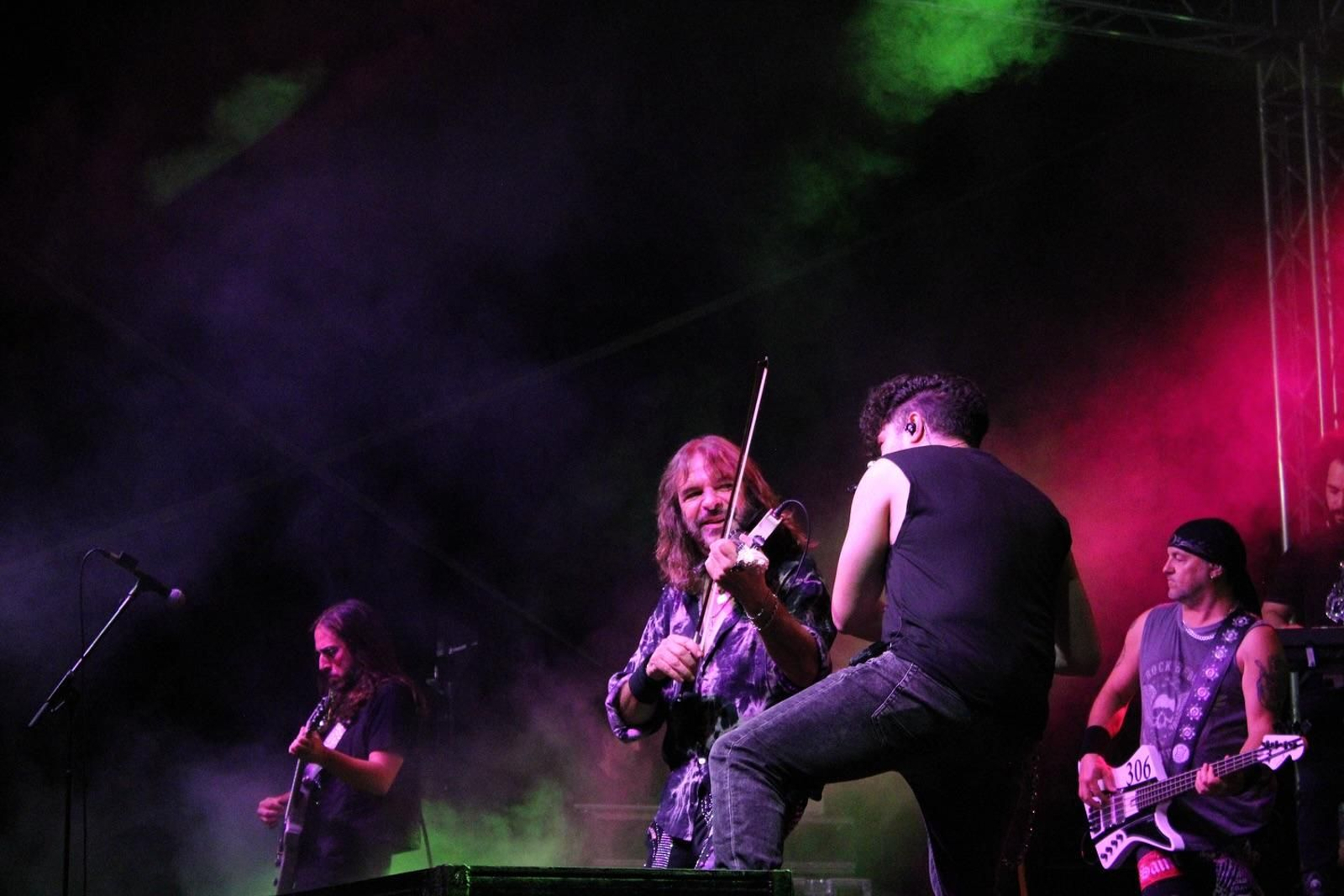 Mägo de Oz hace vibrar la Feria de Agosto de Jimena de la Frontera