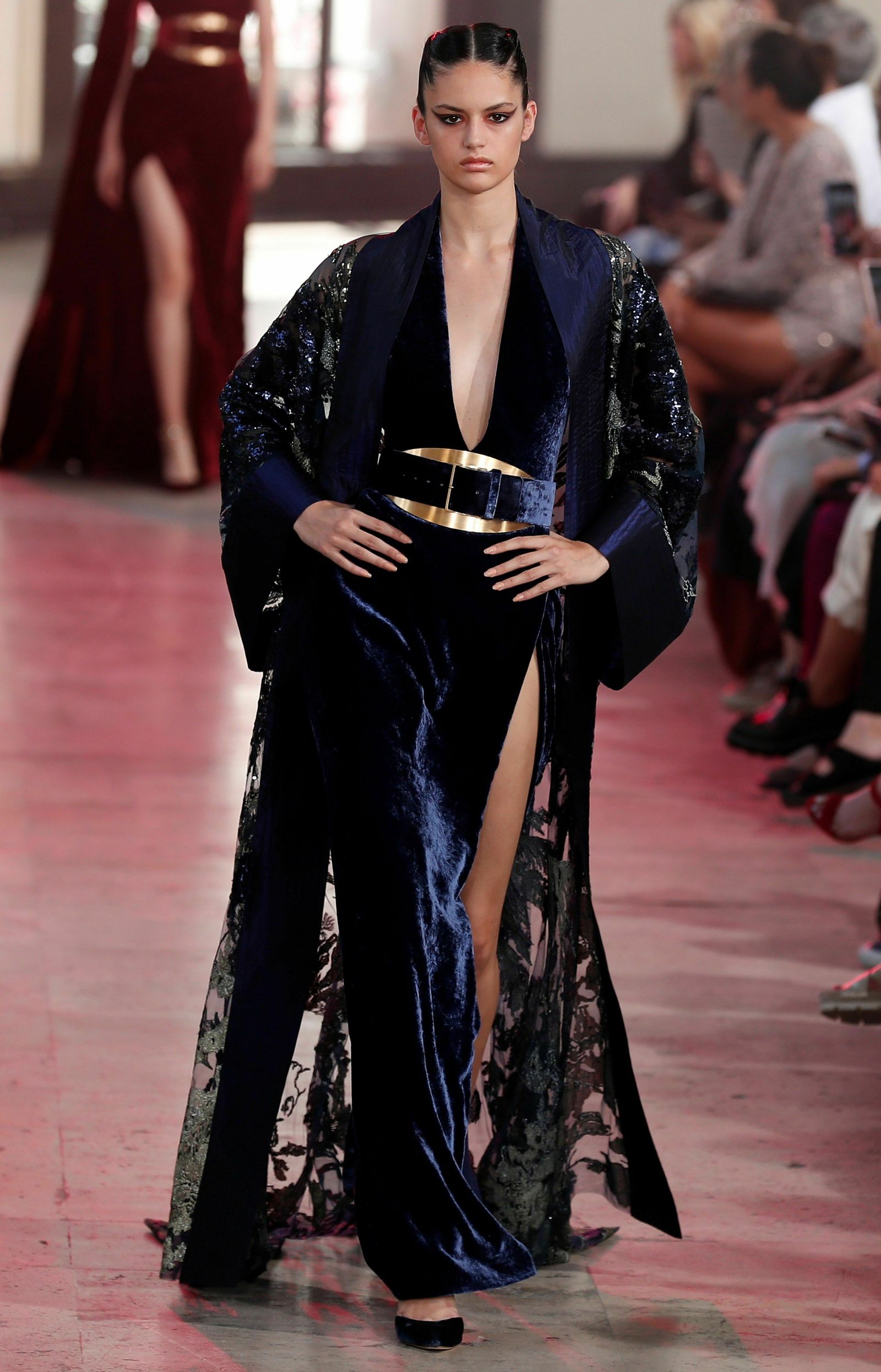 Inspiración asiática en la colección Otoño Invierno 2019-2020 de Elie Saab Alta Costura