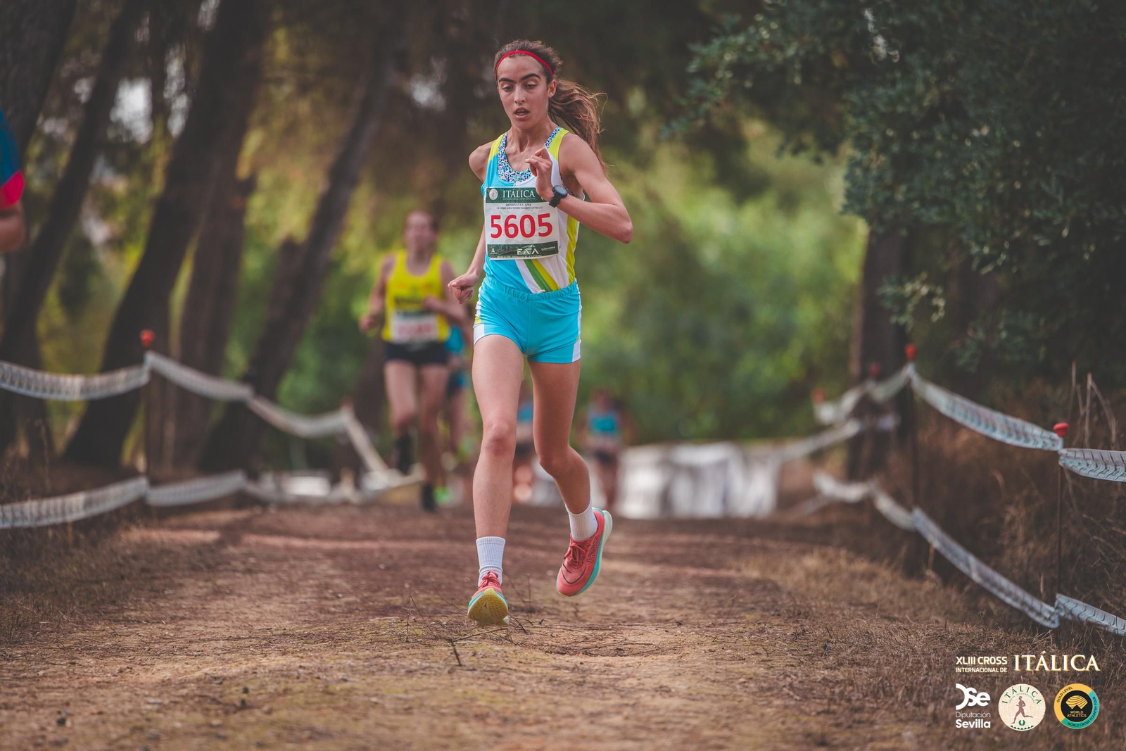 Búscate en las fotos del Cross de Itálica 2025 | 4