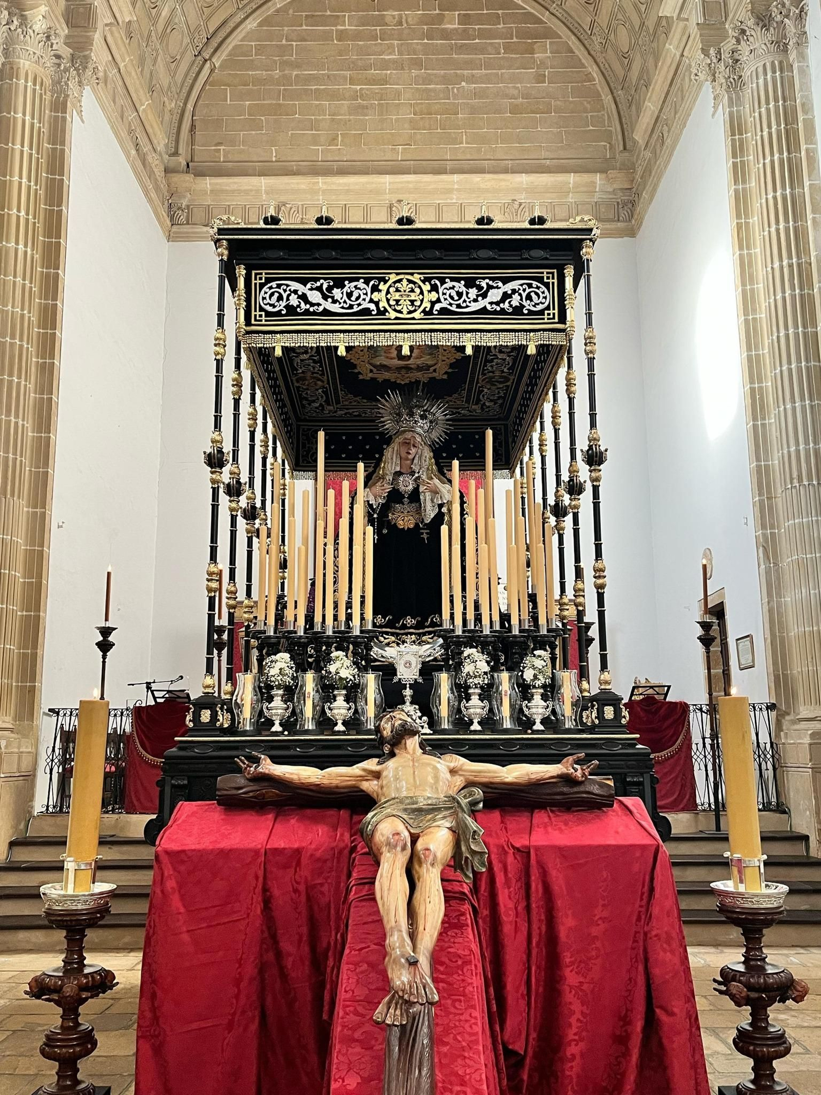 Hermandad de Las Escuelas de Baeza.