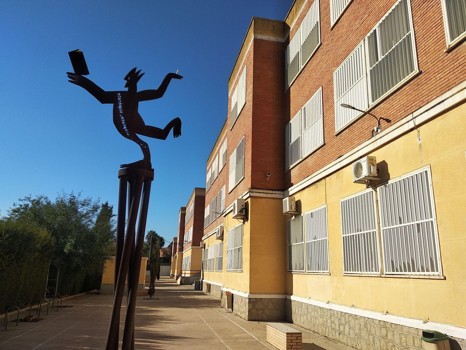 El IES Diego de Guzmán acoge en Huelva las pruebas para el título de Bachiller para mayores de 20 años.