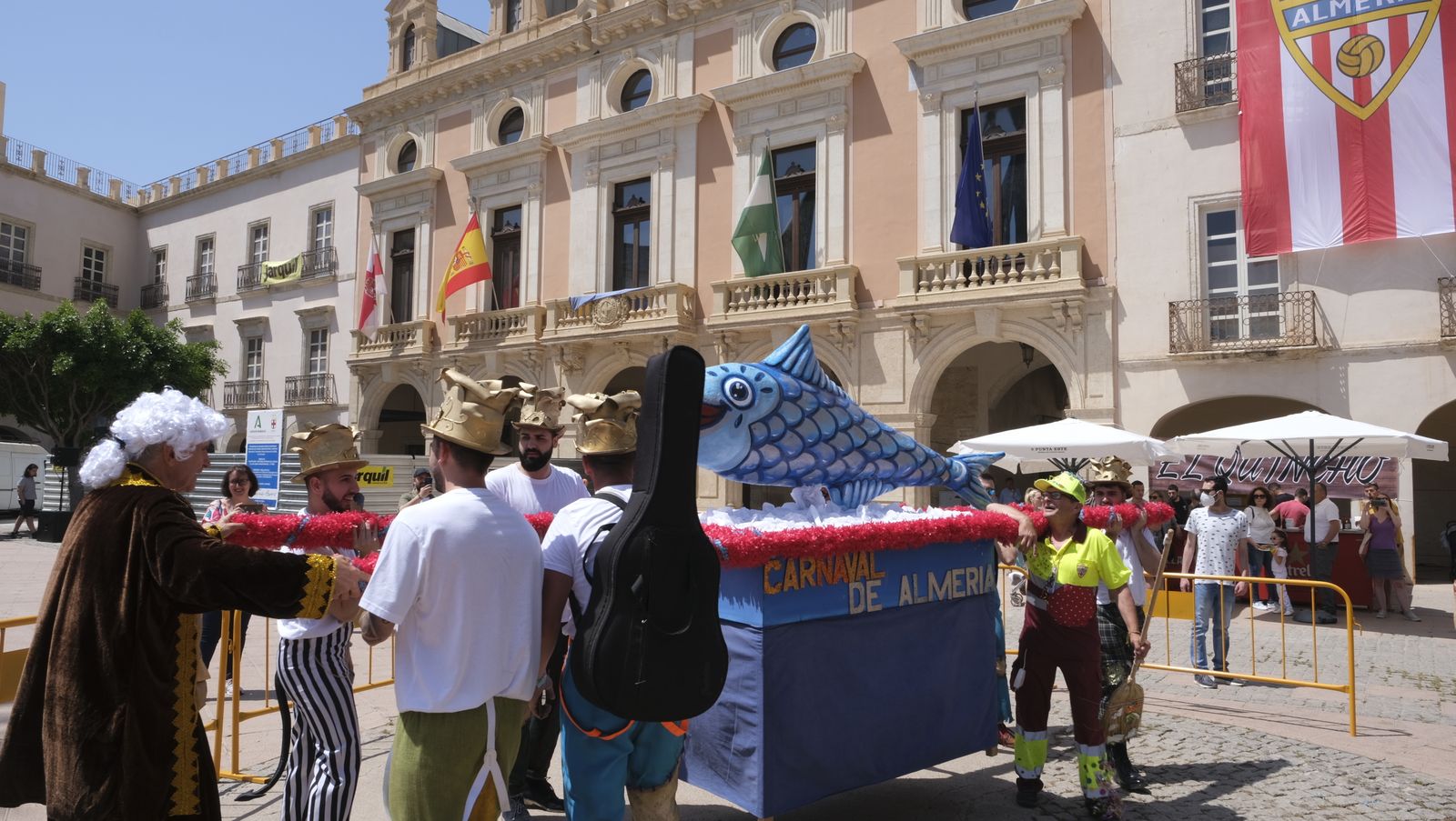 Imágenes del Entierro de la Sardina. Carnaval de Almería.
