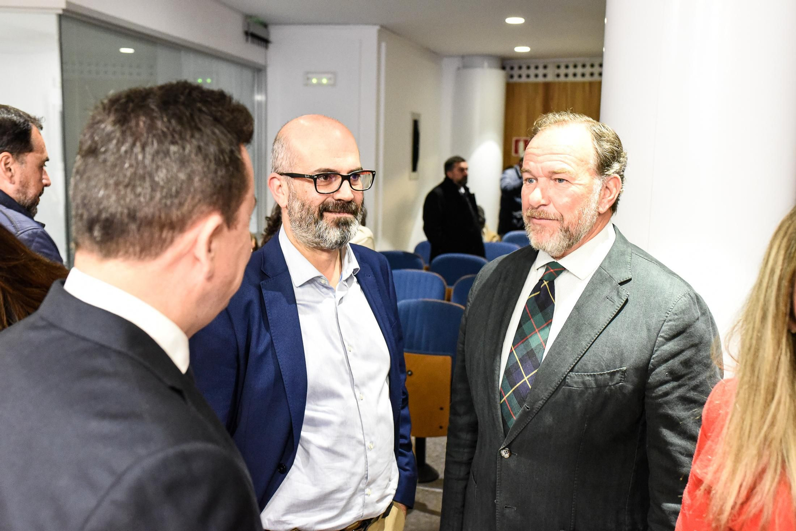 Imágenes de la presentación del libro de Juan Carlos Girauta  "Sentimentales, ofendidos, mediocres y agresivos"