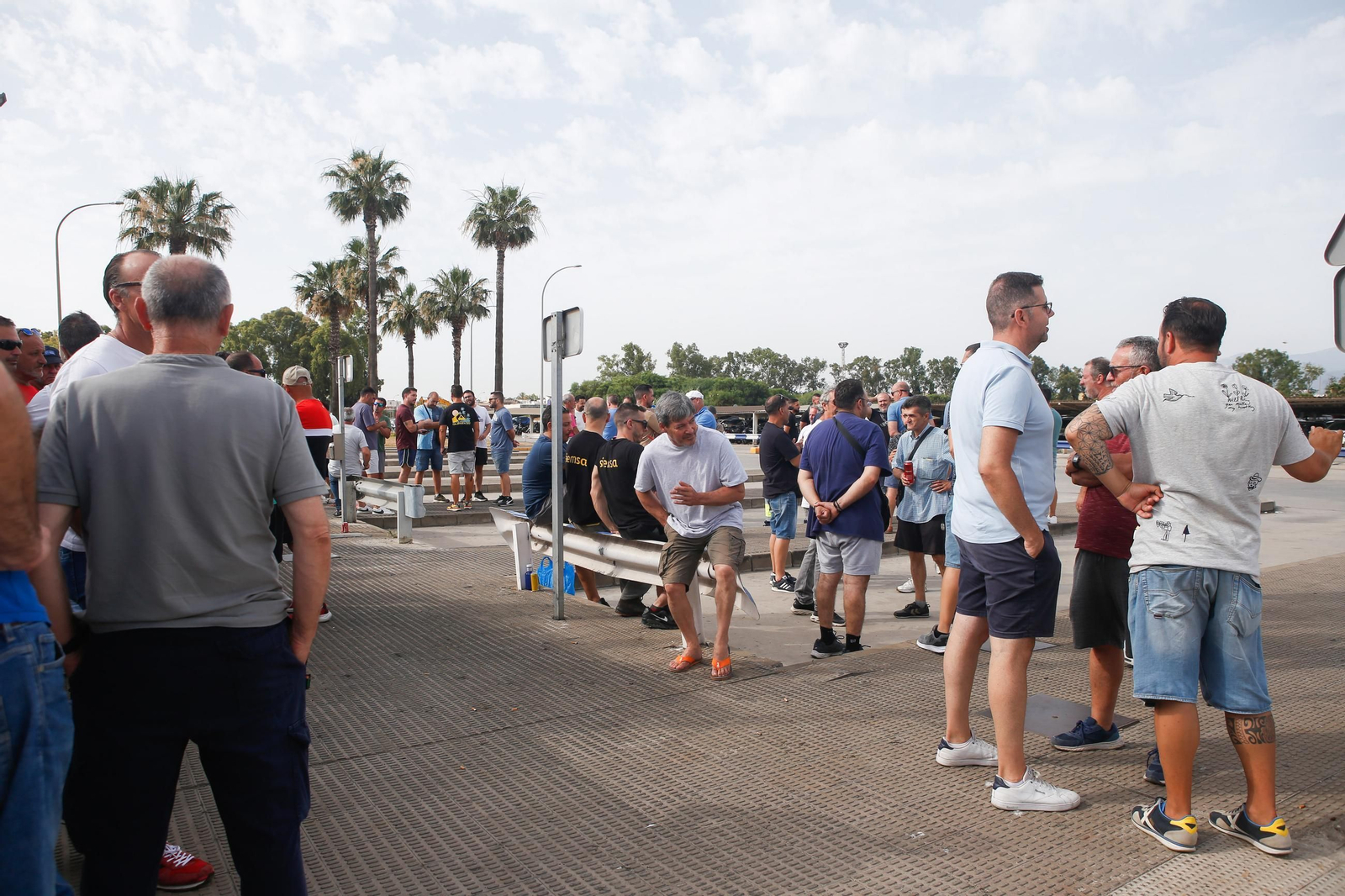 Las protestas por la huelga del metal este martes en el Campo de Gibraltar, en imágenes