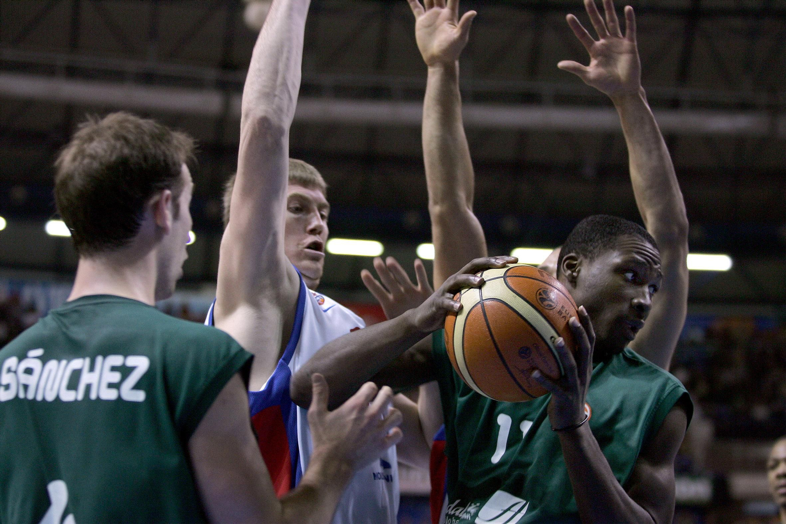 La carrera de Flo Pietrus en el Unicaja, en fotos