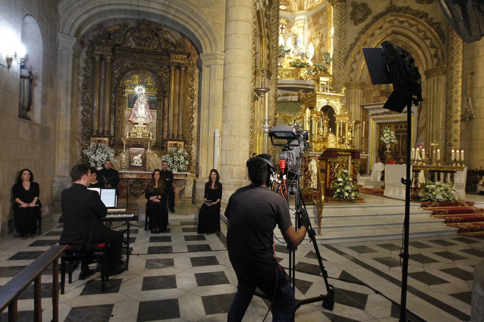 Fotogalería misa V Centenario Hermandad Virgen del Mar. Almería