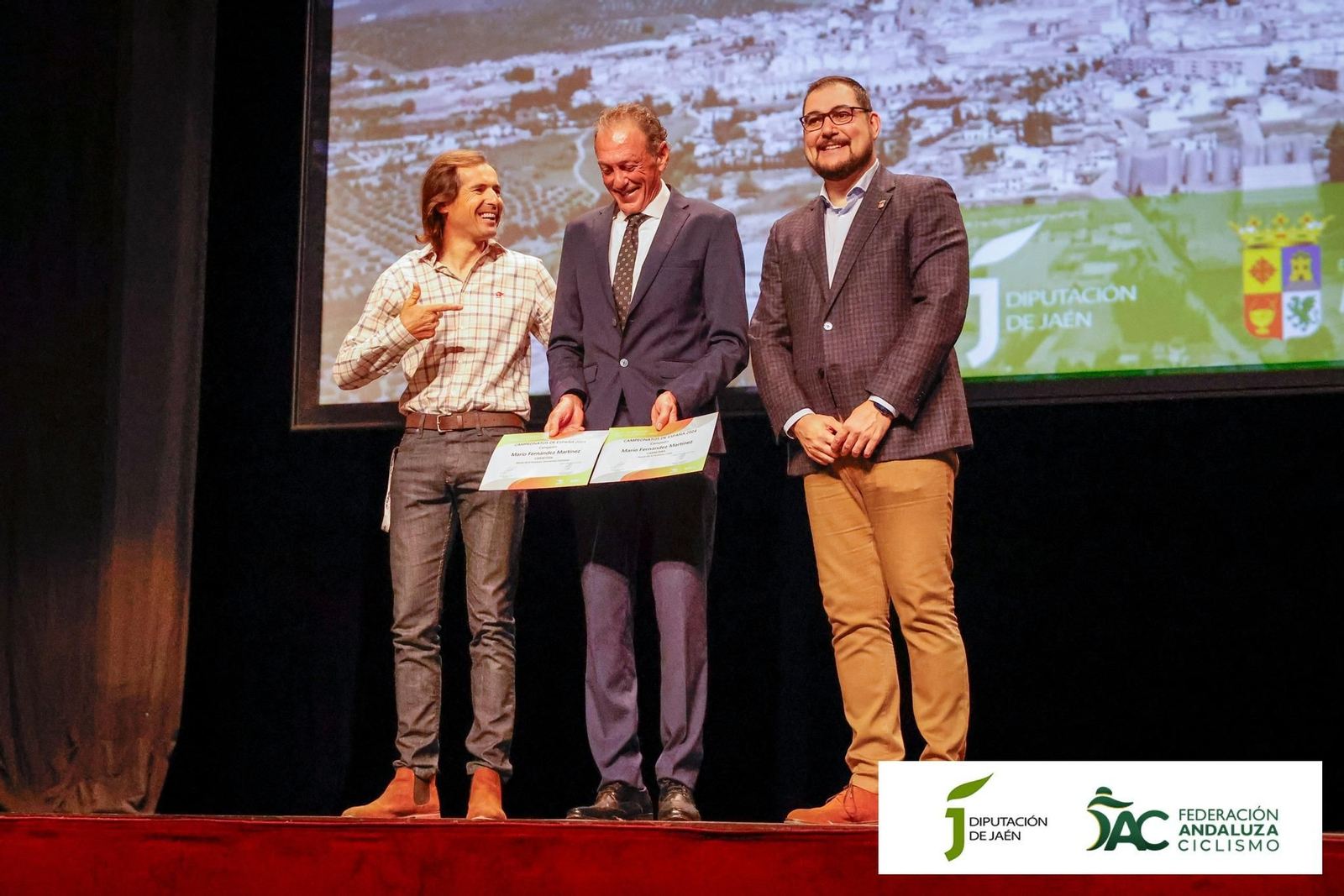 Fiesta fin de temporada del ciclismo jiennense en Martos, en imágenes